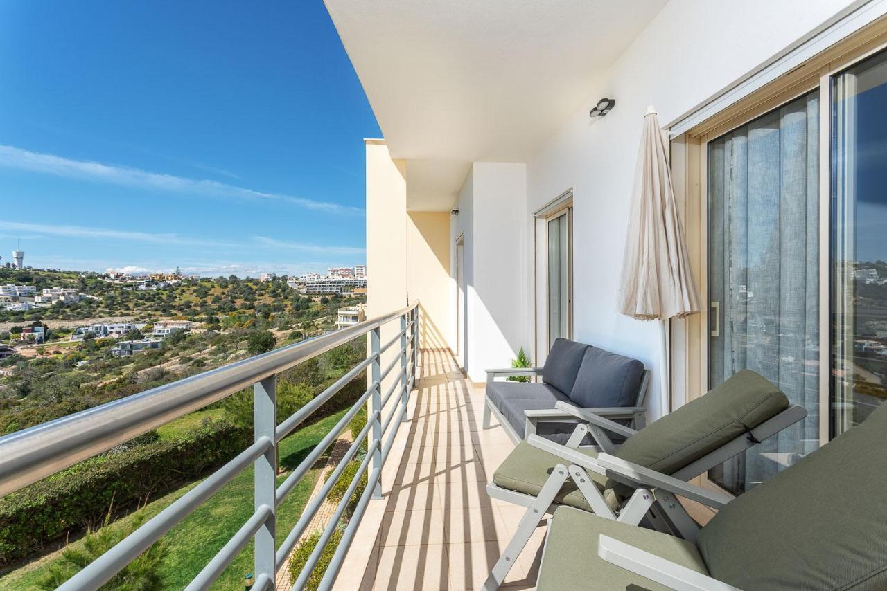 Bnb Homes Ocean View Apartment With Relax Terrace, 2 Swimming Pools & Tennis Court Albufeira Exterior photo