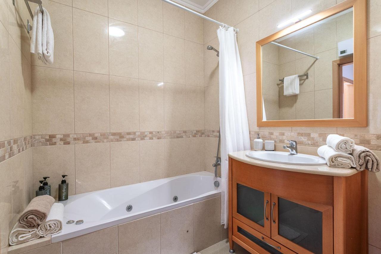 Bnb Homes Ocean View Apartment With Relax Terrace, 2 Swimming Pools & Tennis Court Albufeira Exterior photo
